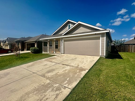 3rd image of 442 Moonvine Way