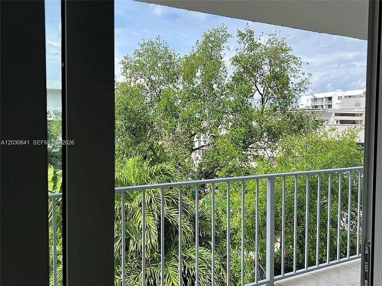 700 NE 63rd St #D408 — Photo 23