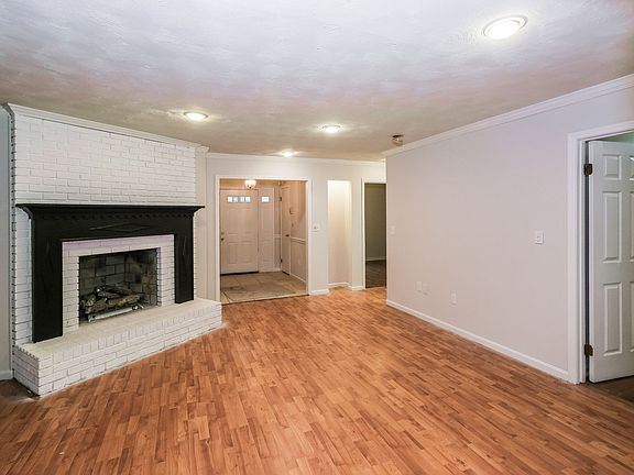 3rd image of 6919 Taylor Manor Ave