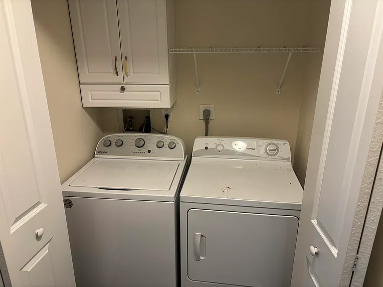 504 Heritage Dr — Photo 17