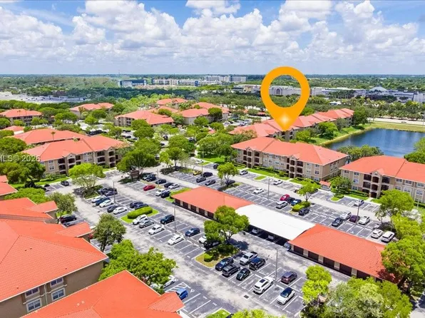 11631 SW 2nd St, Pembroke Pines, FL