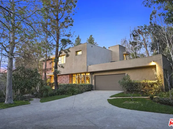 3114 Streamview Ln, Studio City, CA 91604