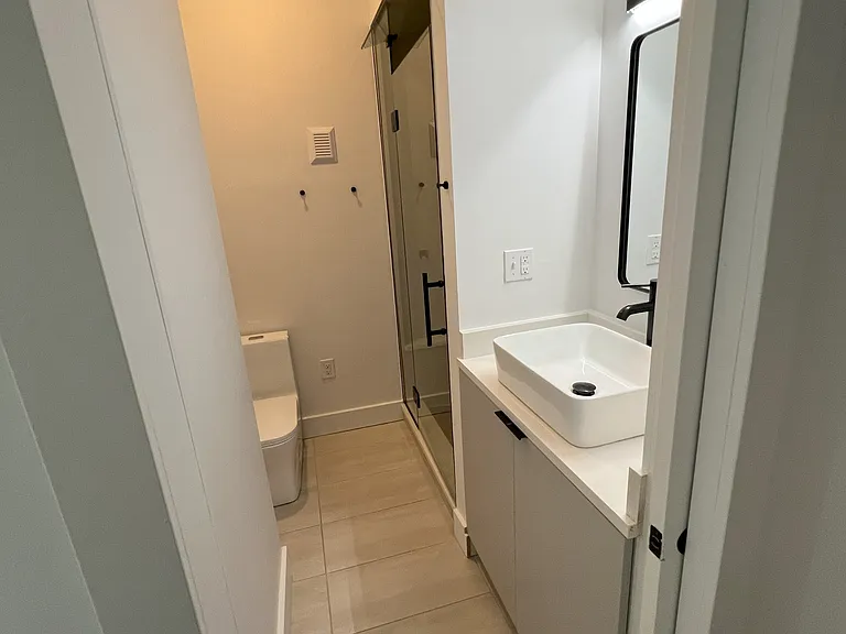 First floor bedroom ensuite bathroom