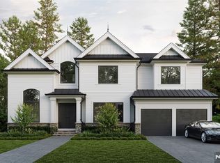 21 Manor Ct, Glen Rock, NJ 07452