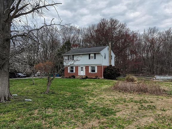 3rd image of 4076 Willey Dr