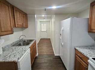 145 Quailwood Pkwy #12, La Plata, MD 20646