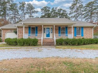 1005 Highland Ave, Trent Woods, NC 28562