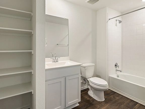 5th image of 18404 Cremello Dr #A