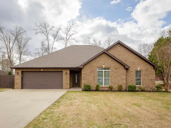 707 Hickory Ave, Muscle Shoals, AL 35661