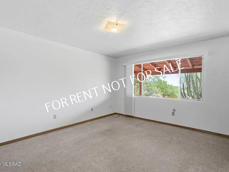 4565 E Quivira Dr — Photo 15