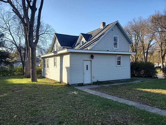 3rd image of 426 N Ramsey Ave
