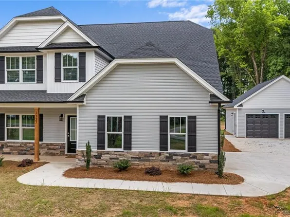 1337 Union Cross Rd, Kernersville, NC 27284