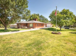 1805 W 3rd St, McCook, NE 69001