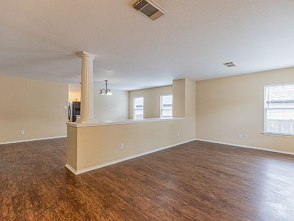 4th image of 416 Irongate Rdg