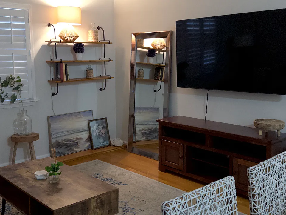 158 F St #1