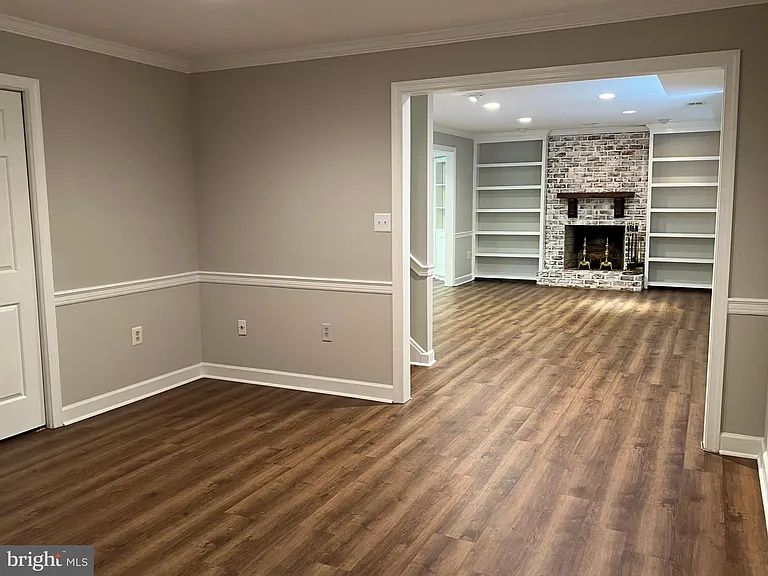 10220 Cedar Pond Dr — Photo 56