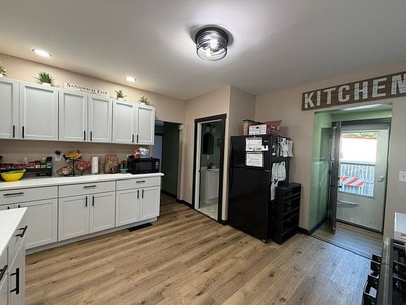 4th image of 607 5th St