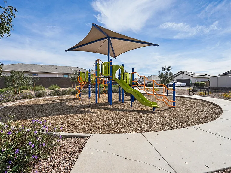 Solana Place at Carlton Commons — Photo 9
