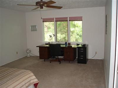 5th image of 16992 Valley Creek Dr