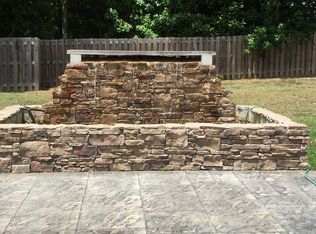 807 Country Club Dr, Clanton, AL 35045
