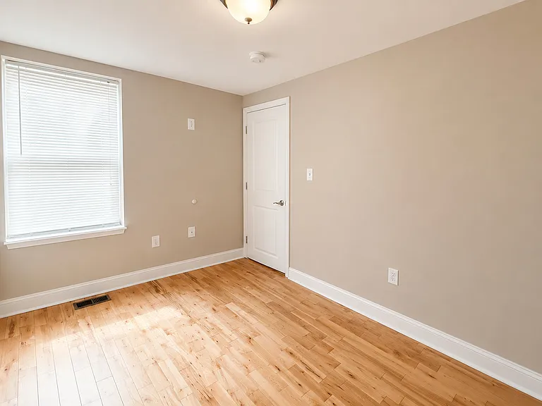 1629 S Jessup St — Photo 17