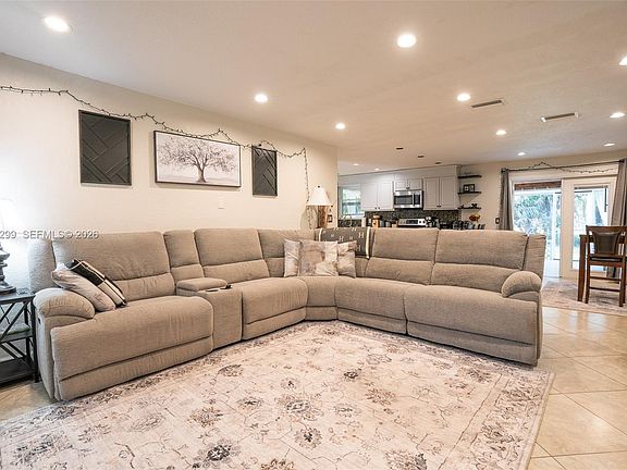4th image of 15160 Scotts Pl