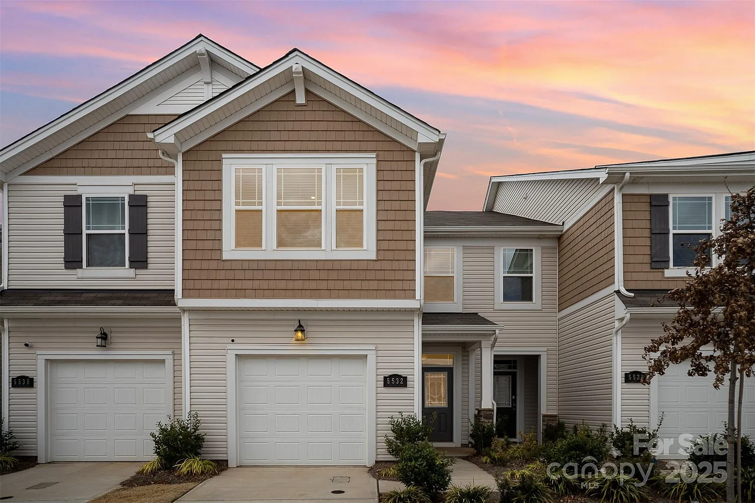 5532 Axil Ln photo 1