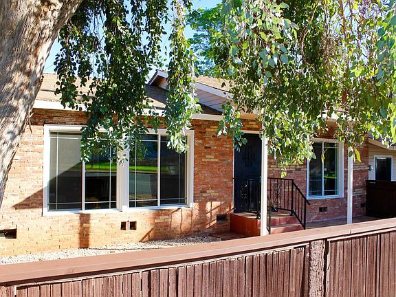 2nd image of 4077 La Mesa Ave