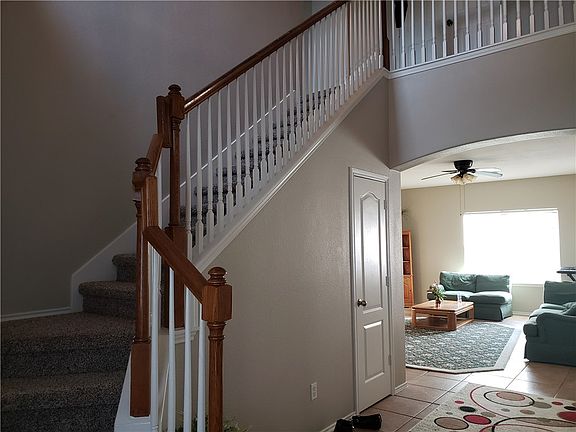 5th image of 20521 Farm Pond Ln