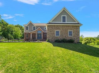 5035 Hidden Ridge Dr, Metamora, MI 48455