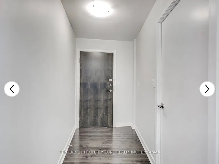 18 Harbour St #308 — Photo 8