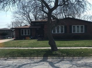 1990 Richard St, Aurora, IL 60506