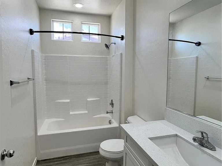 1586 Tilman Ln — Photo 13