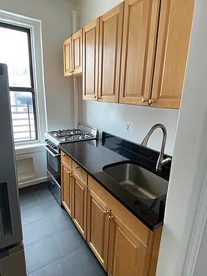 Rented by Legacy Realty Group NYC LLC | media 4