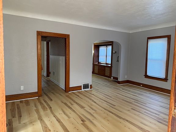5th image of 2114 South Ave