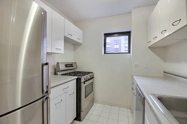 Rented by Level Group | media 16