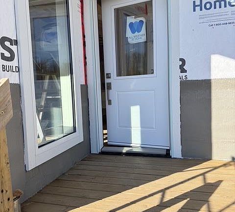 3rd image of 1 Poirier St
