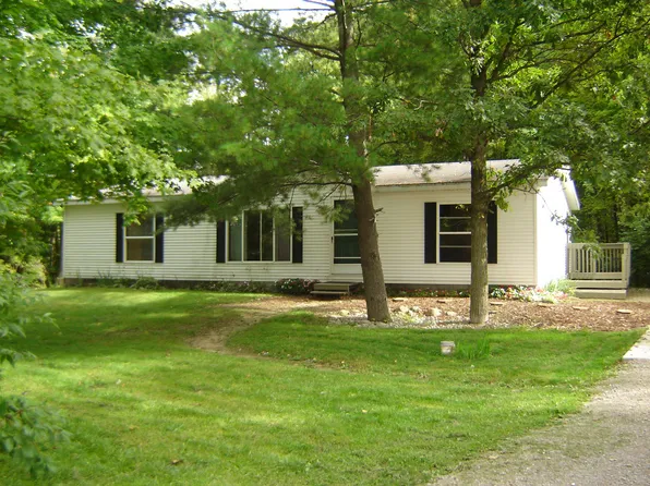 3478 N Sturgeon Rd, Midland, MI 48642