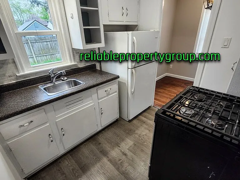 1838 Kentucky Ave — Photo 5