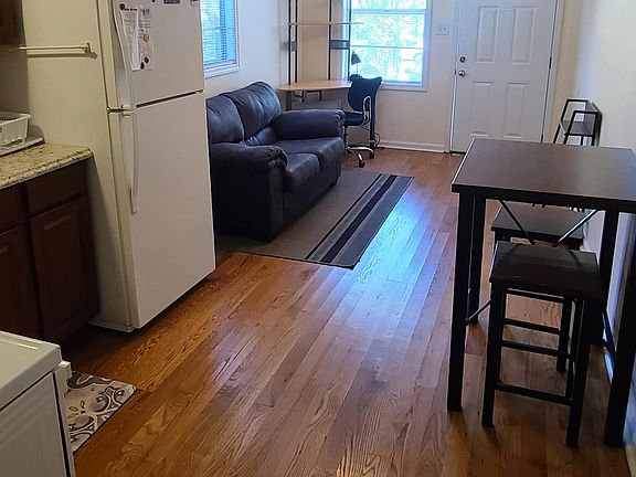 4th image of 1220 Adams St APT 2
