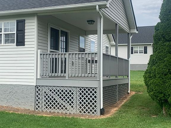 4th image of 6 Cross Field Dr Unit 6