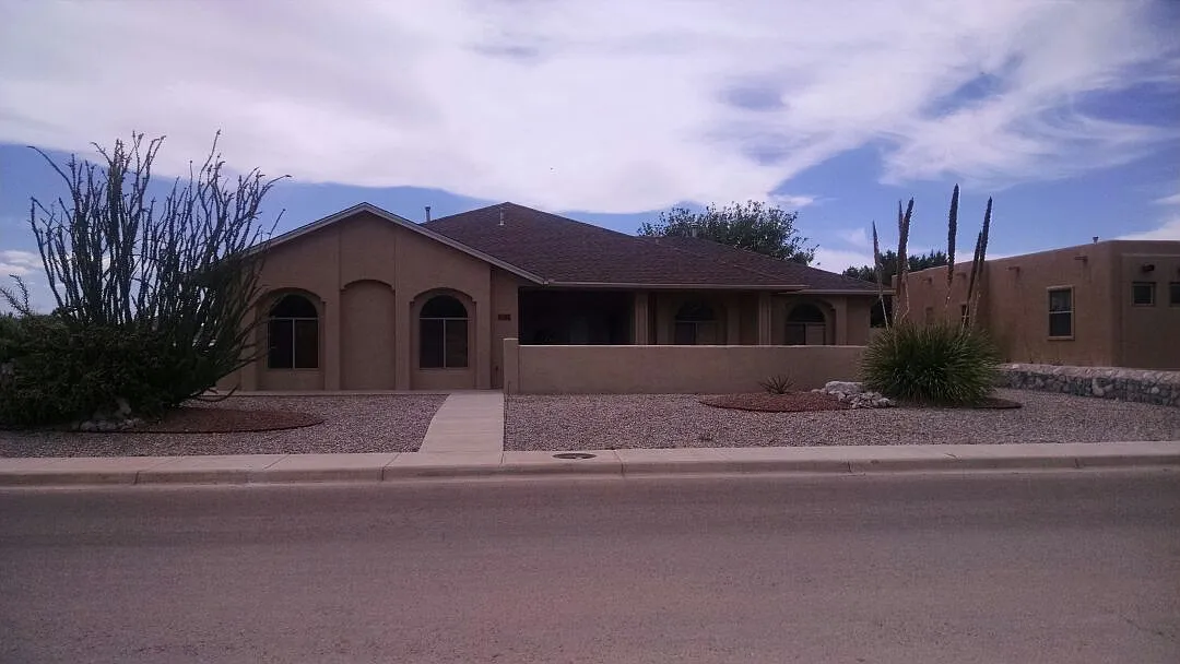 3 bed, 1800 sqft, $1,800 — Photo 1