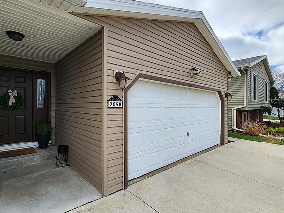 4th image of 2058 Heritage Dr