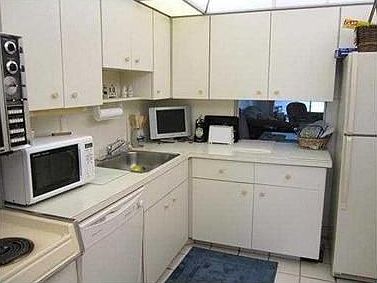 3rd image of 2801 N Palm Aire Dr APT 401