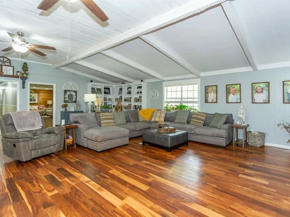 3699 Sharon Ln, Bessemer, AL 35023