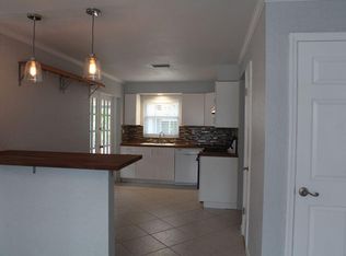 871 90th Ave N, Saint Petersburg, FL 33702