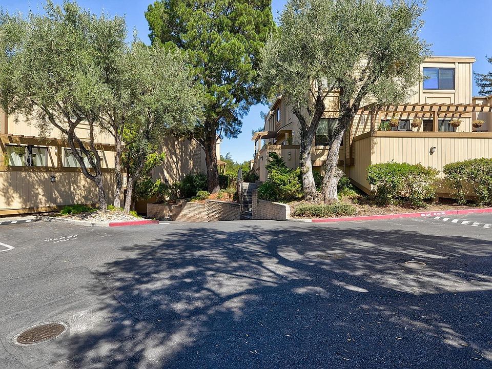 1st image of 16133 Loretta Ln