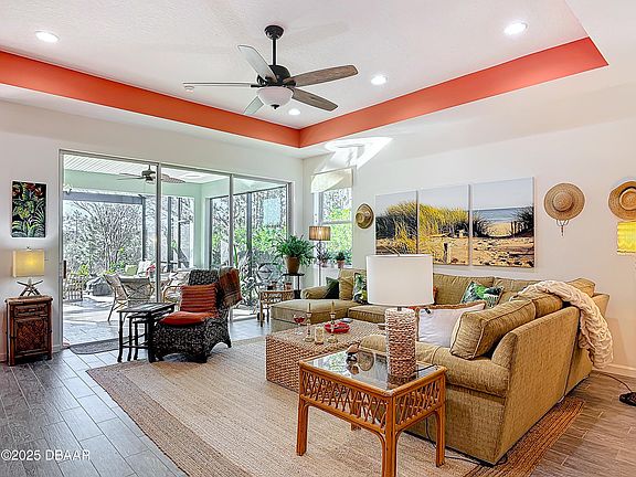 5th image of 260 Island Breeze Ave