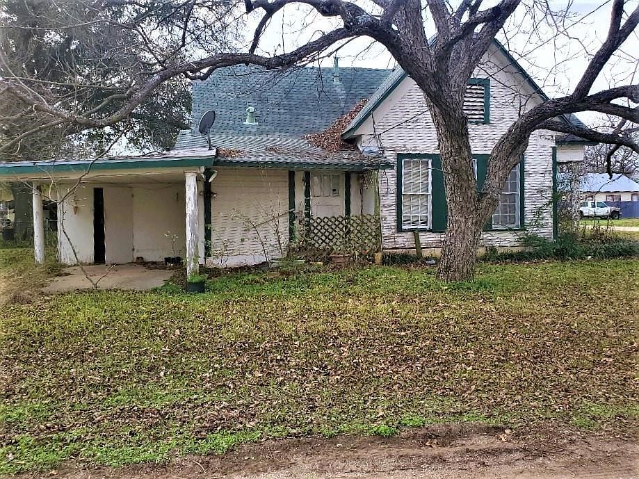 1st image of 308 E Lubbock St