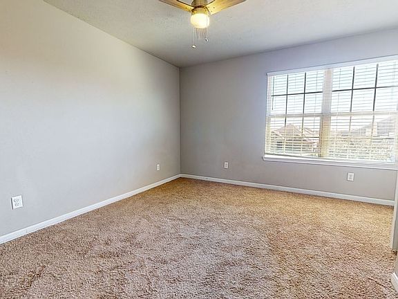 5th image of 4204 Shallow Creek Ct